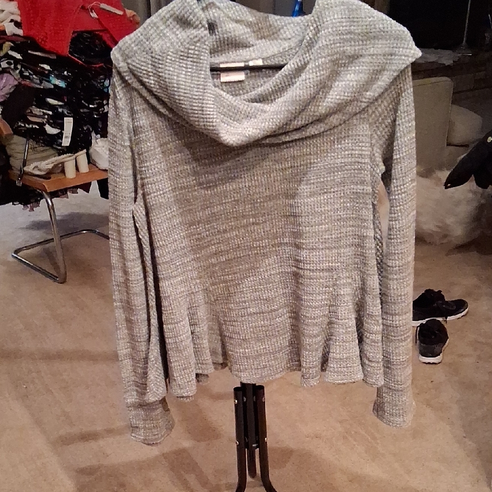 Chic Heather Gray Cowl Neck Sweater